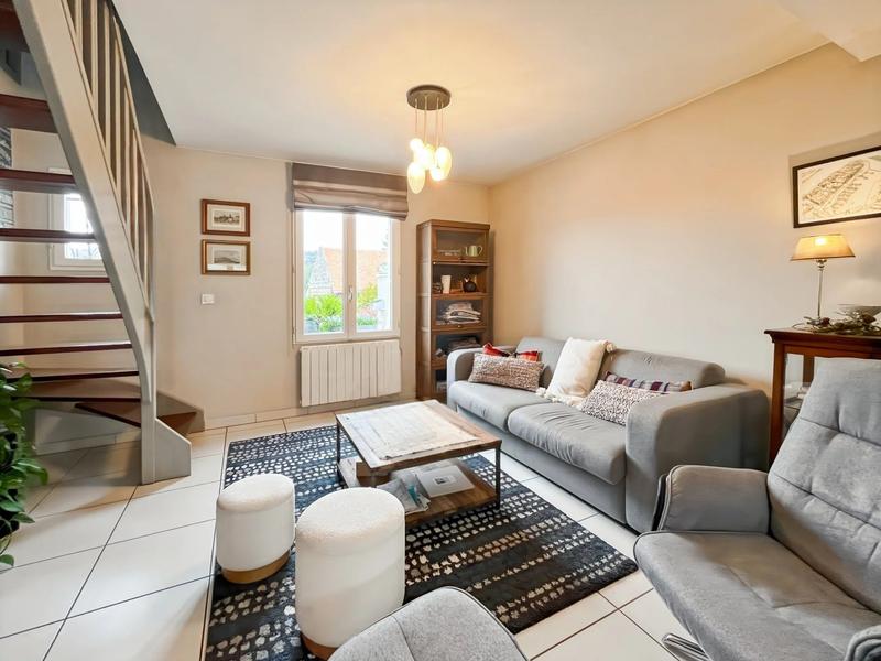 Maison traditionnelle - 145 m² - 6 pièces