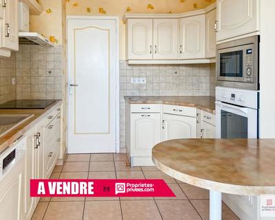 Appartement - 85 m² - 5 pièces