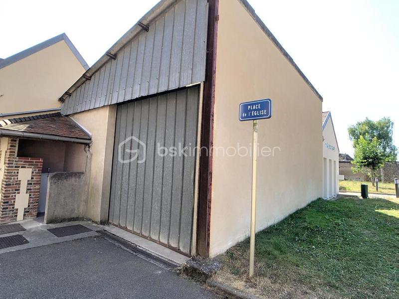 Maison - 360 m² - 12 pièces