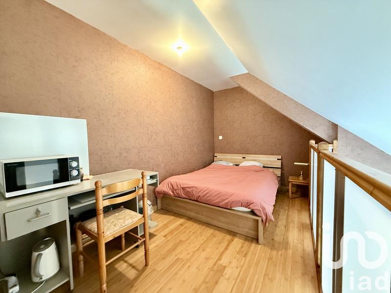 Maison - 210 m² - 8 pièces