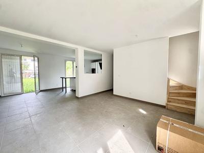 Maison traditionnelle - 115 m² - 5 pièces