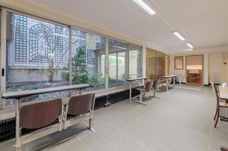 Local commercial - 299 m²