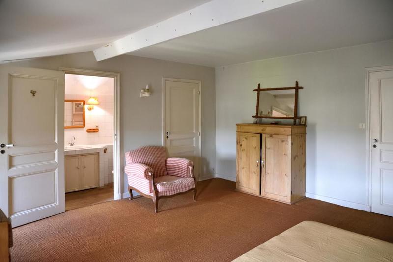 Maison bourgeoise - 250 m² - 6 pièces