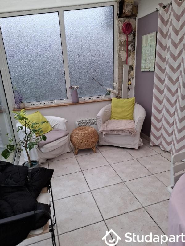 Chambre - 12 m² - 1 pièce