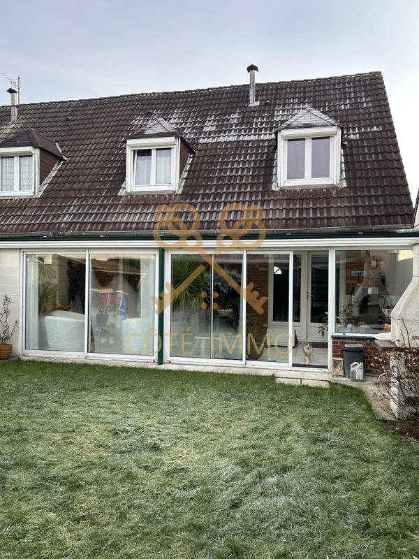 Maison - 98 m² - 4 pièces