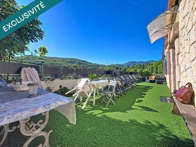 Maison - 230 m² - 10 pièces