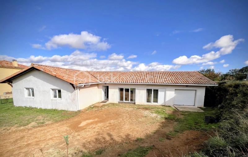 Maison - 137 m² - 6 pièces