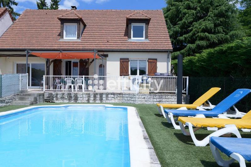 Maison - 119 m² - 7 pièces