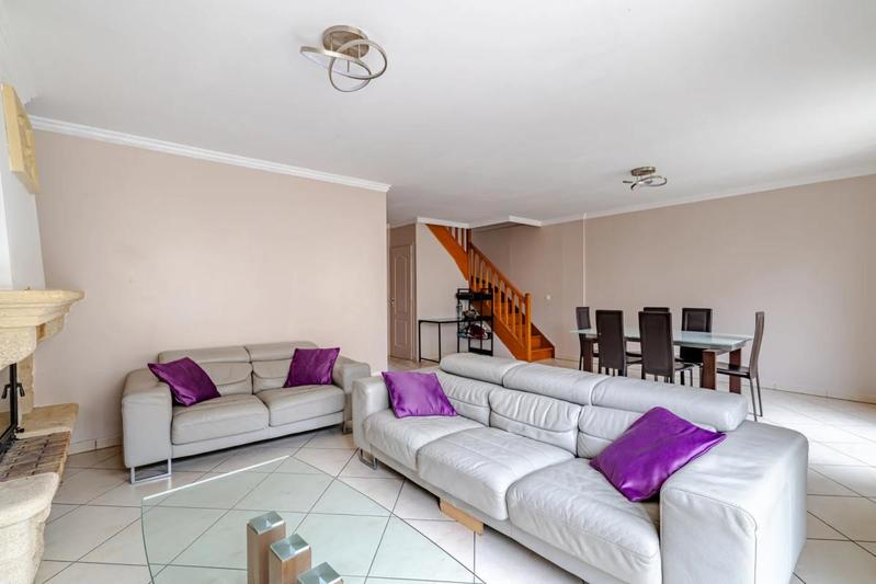 Maison - 144 m² - 5 pièces