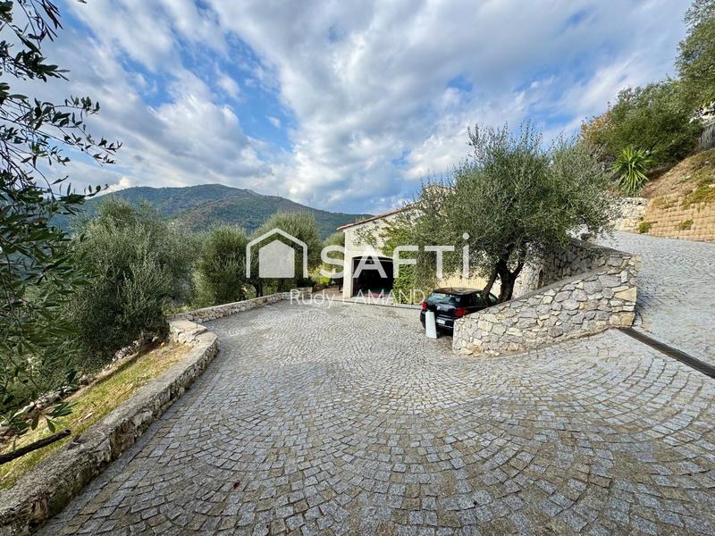 Maison - 120 m² - 4 pièces