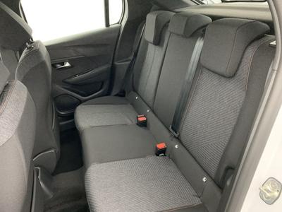 Peugeot 208 Hybrid 100 e-Dcs6 Style