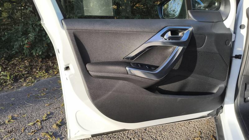 Peugeot 2008 1.2 PureTech 82 Allure