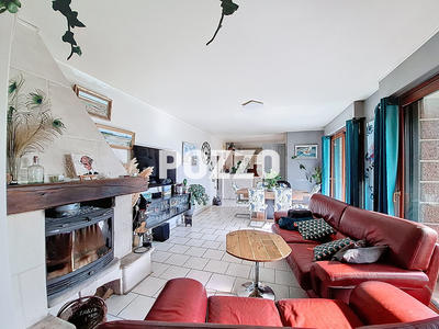 Maison - 165 m² - 8 pièces