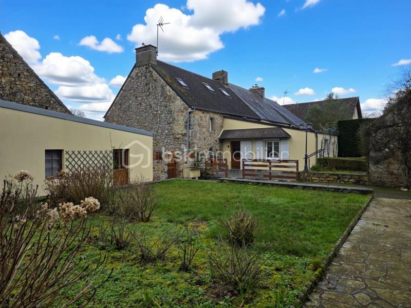 Maison en pierre - 103 m² - 3 pièces