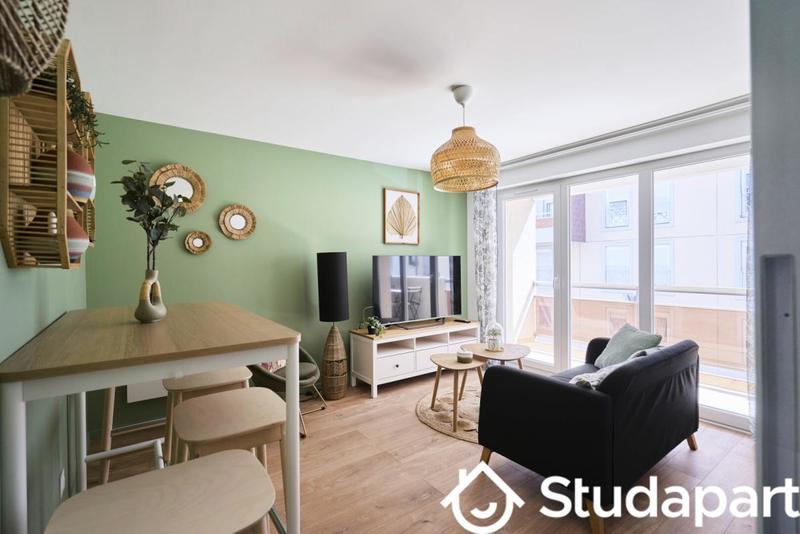 Chambre - 11 m² - 1 pièce