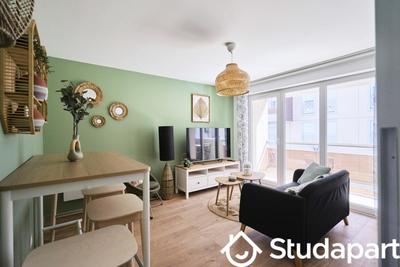 Chambre - 11 m² - 1 pièce