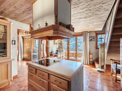 Maison - 204 m² - 10 pièces