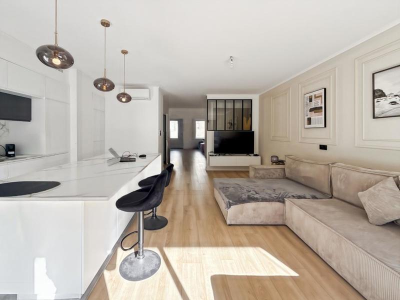 Appartement - 85 m² - 3 pièces