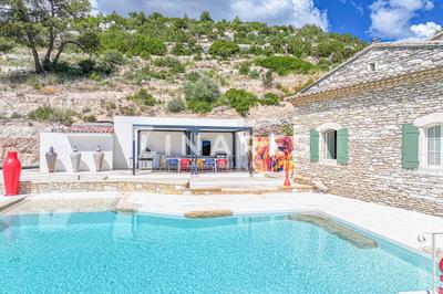 Villa - 300 m² - 9 pièces