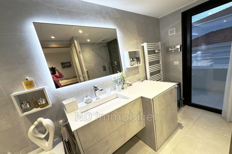 Appartement - 77 m² - 3 pièces