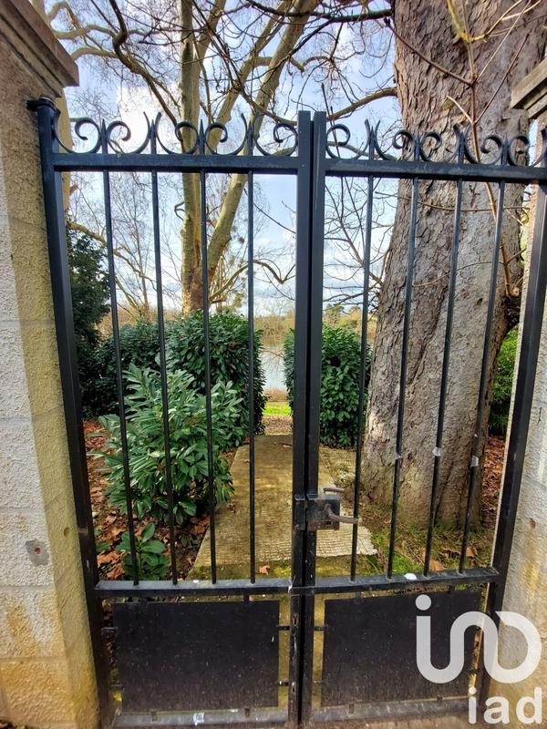 Maison - 208 m² - 7 pièces