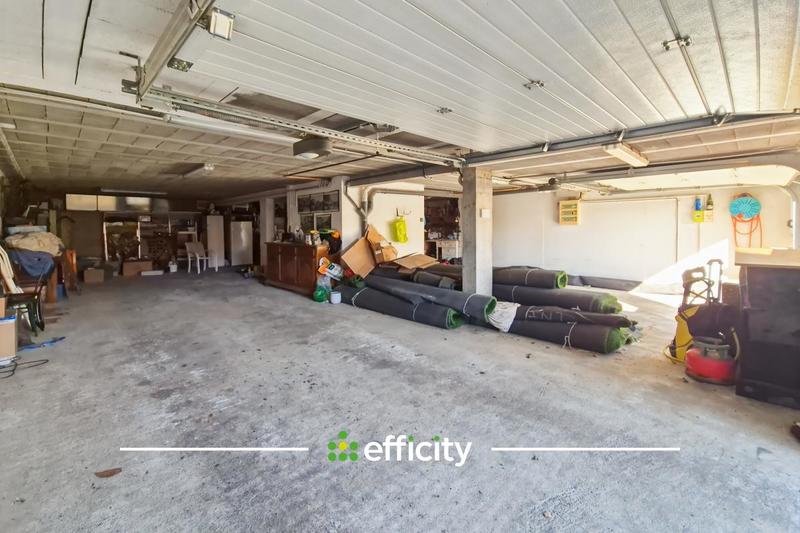 Maison - 200 m² - 6 pièces