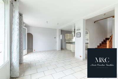 Maison - 127 m² - 5 pièces