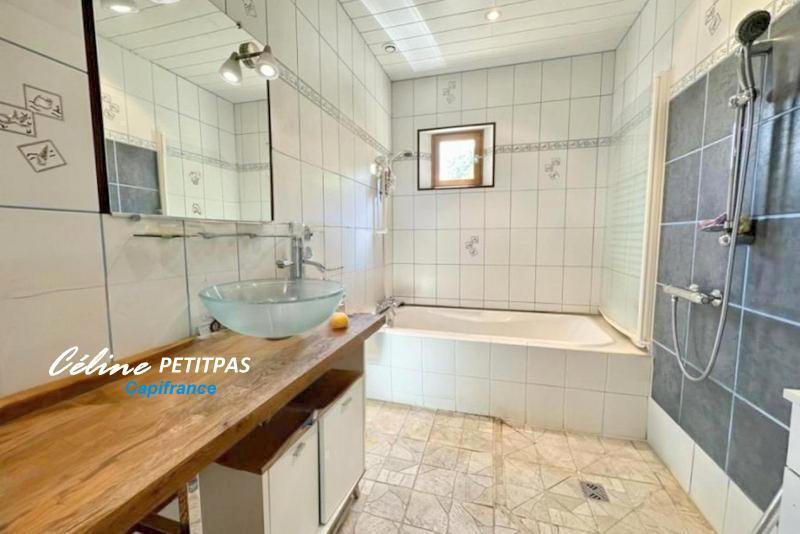 Maison - 142 m² - 6 pièces