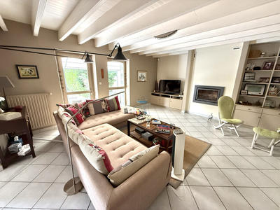 Maison - 144 m² - 8 pièces