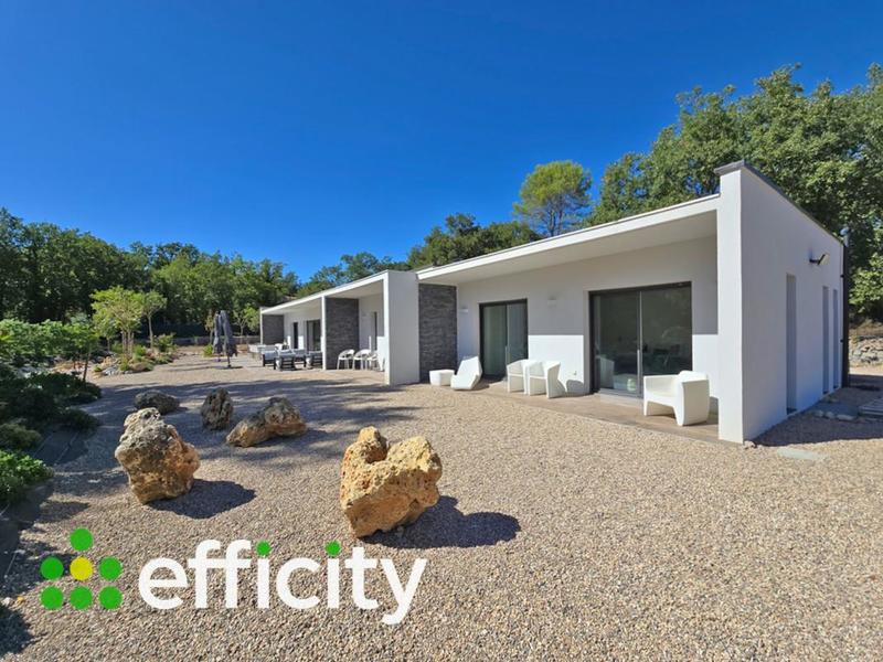 Villa - 203 m² - 5 pièces