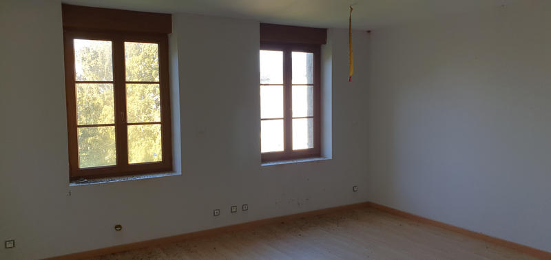 Maison - 220 m² - 10 pièces