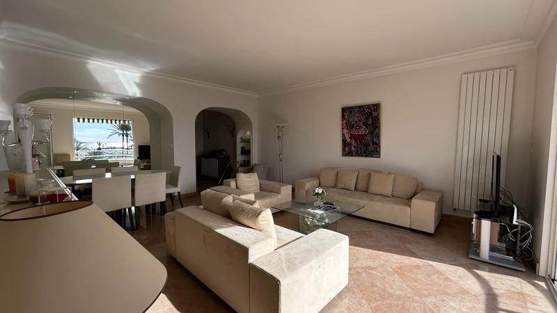 Appartement - 89 m² - 3 pièces