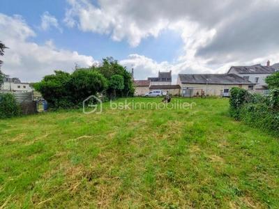 Terrain constructible - 804 m²