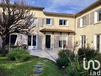 Maison - 254 m² - 7 pièces