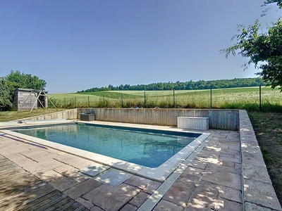 Maison - 285 m² - 7 pièces