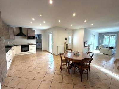 Maison - 141 m² - 6 pièces