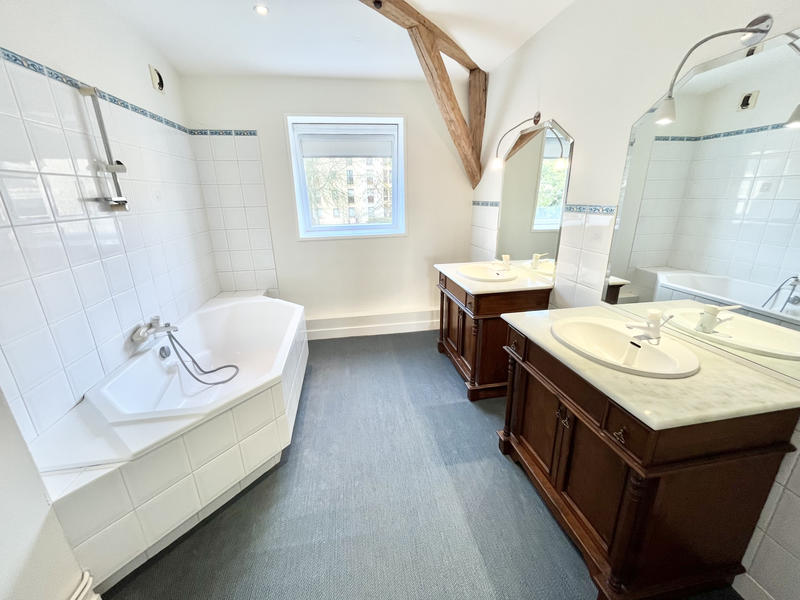 Appartement - 116 m² - 5 pièces