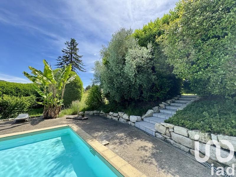 Maison - 450 m² - 10 pièces