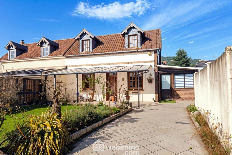 Maison - 105 m² - 4 pièces