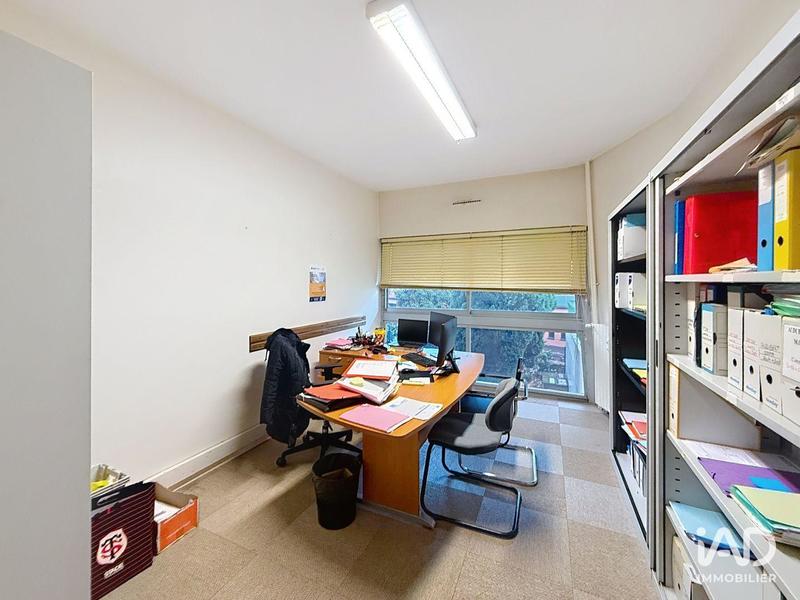Bureau - 447 m²