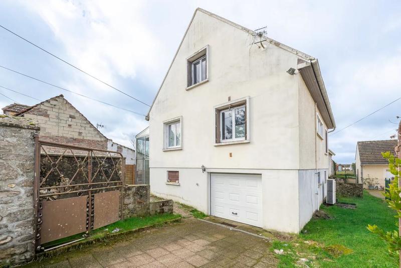 Maison de village - 94 m² - 5 pièces