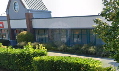 Local commercial - 668 m² - 3 pièces