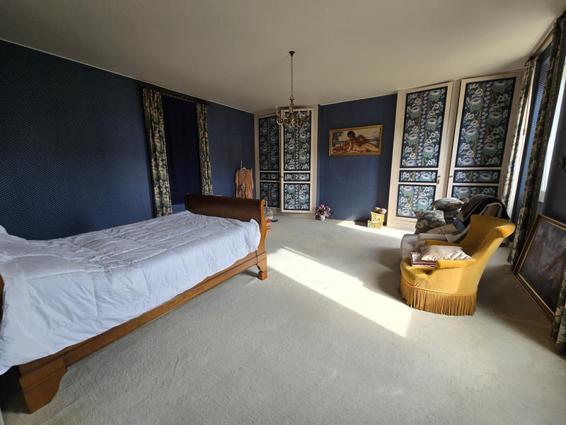 Maison - 210 m² - 7 pièces