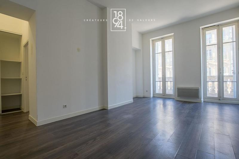 Appartement - 79 m² - 4 pièces
