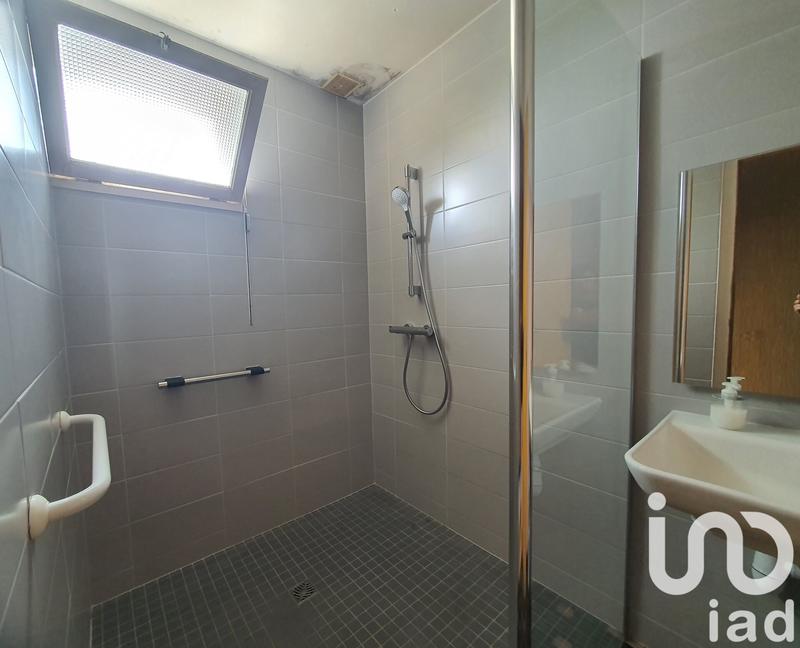 Maison - 98 m² - 5 pièces