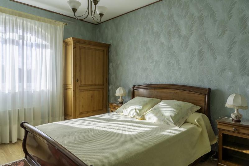 Maison - 210 m² - 9 pièces