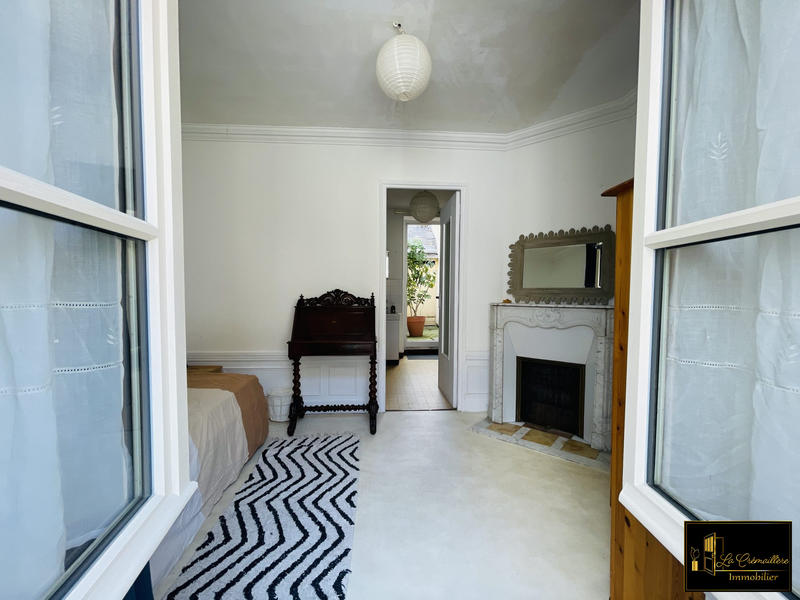 Maison - 162 m² - 8 pièces