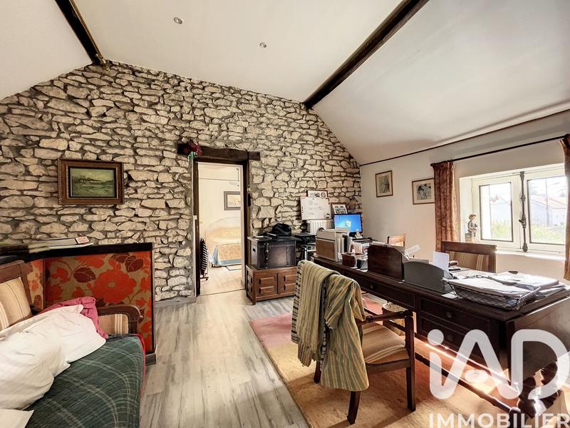 Maison - 290 m² - 9 pièces