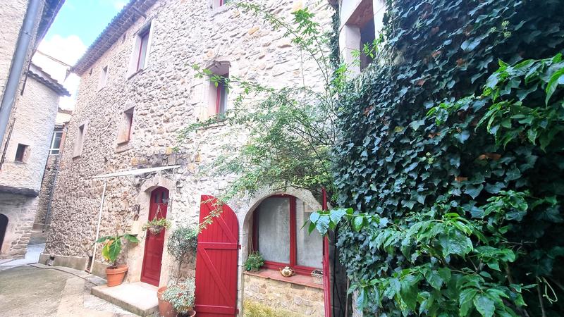 Maison de village - 220 m² - 10 pièces