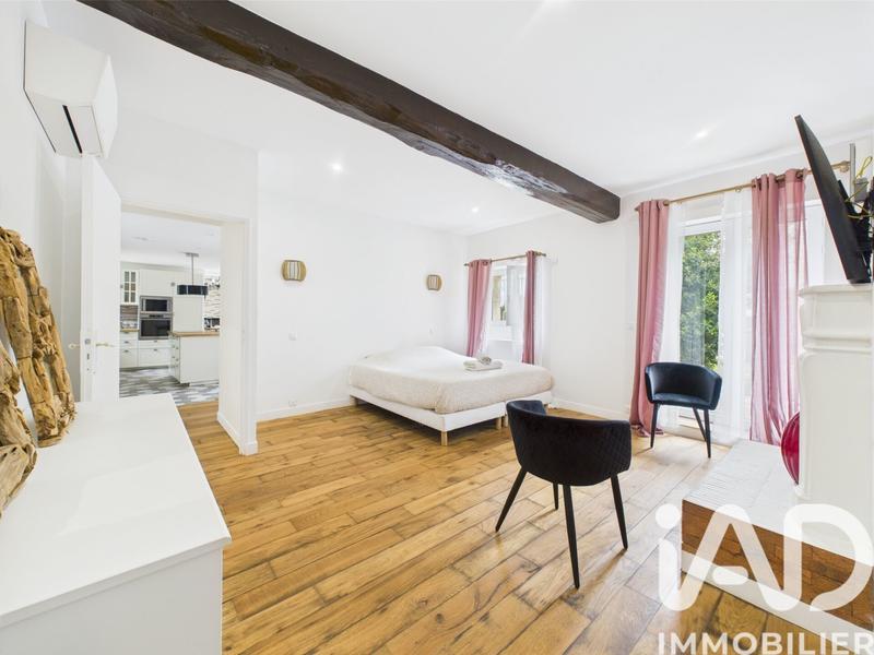 Maison - 444 m² - 14 pièces